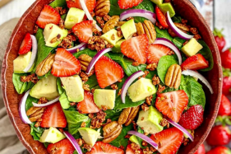 Spinach & Strawberry Salad